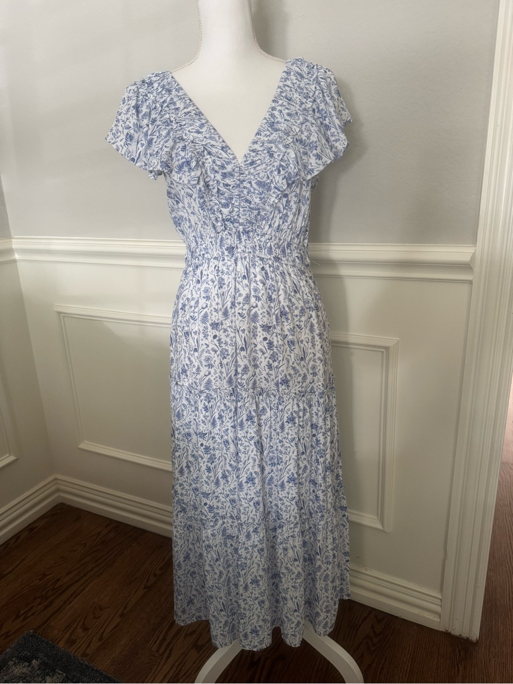 Blue Floral V-Neck Maxi Dress